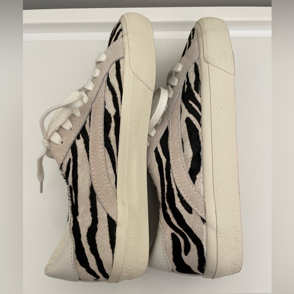 EUC Madewell Sidewalk Low-Top Sneakers in Zebra Calf Hair Size 6.5 - Picture 8 of 10